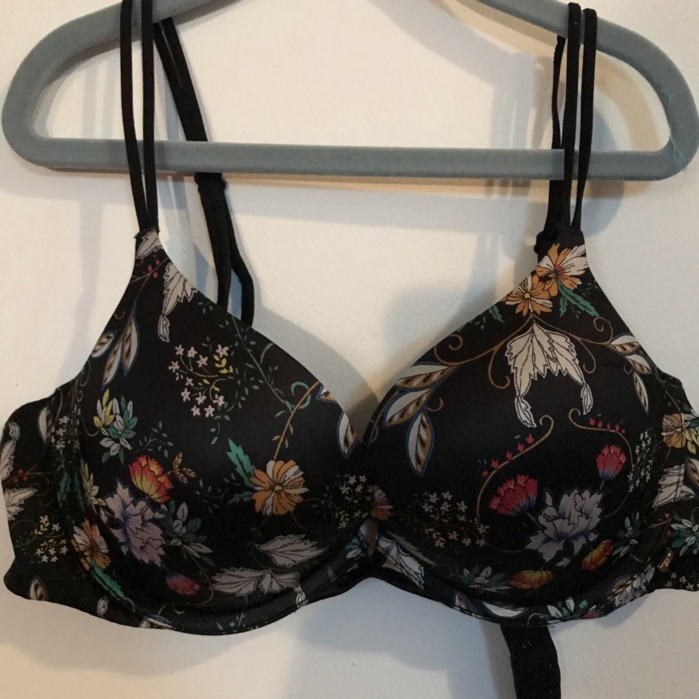 Victoria Secret Very Sexy Push Up 36b